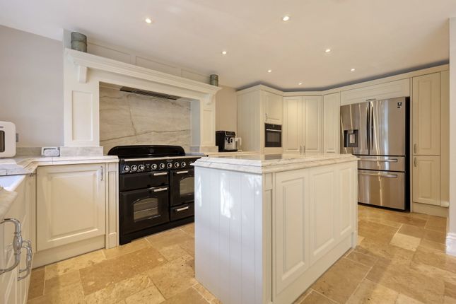Hazeleigh, Riffhams Lane, Chelmsford photo 3