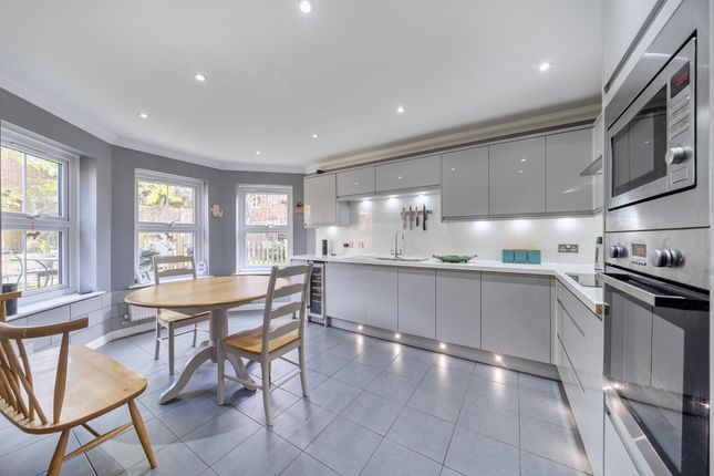 27, Victoria Drive, West Malling photo 2