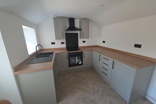 12 Gelligaled Road, Pentre photo 2