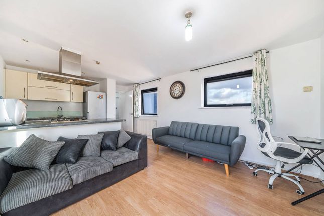 Flat for sale in Sherman House, Tower Hamlets, London