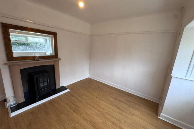 00, Vicarage Lane, Holyhead photo 3