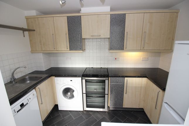 60, Regents Court, Sopwith Way, Kingston upon Thames photo 4