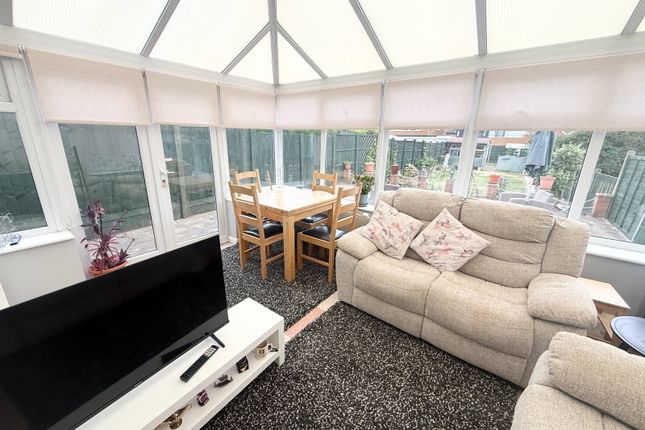 8, Laburnum Street, Stourbridge photo 4