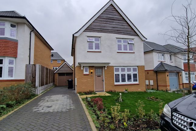 Thumbnail Detached house for sale in Hunting Drive, Luton
