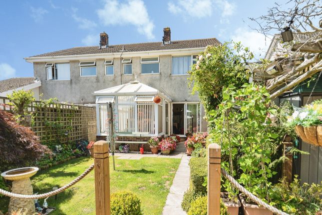 10, Glyn Rhosyn, Swansea photo 4