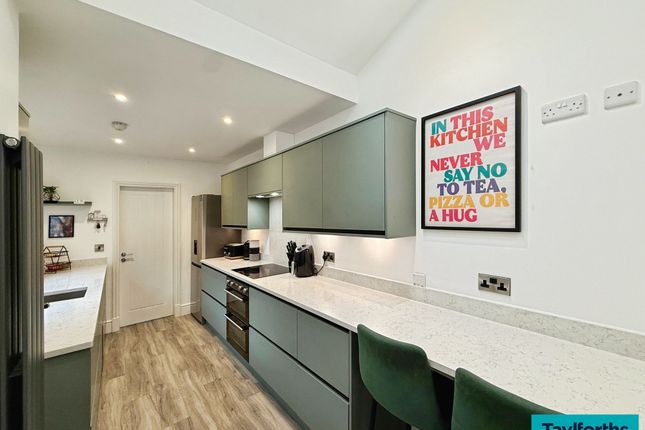 25 Harrison Street, Barnoldswick photo 4