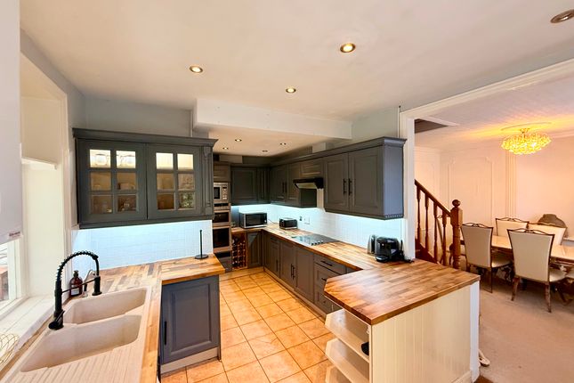 874 Foxhall Road, Ipswich photo 2