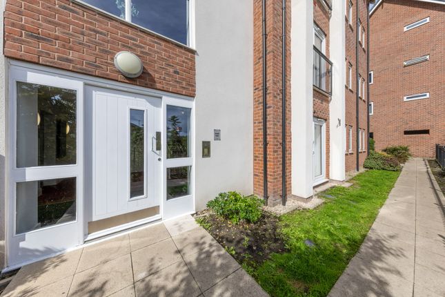 Flat 14, Verden Court Rose Creek Gardens, Warrington photo 3