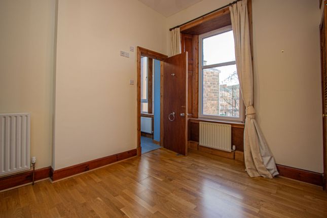 Flat to rent in Broomhill Drive, Glasgow