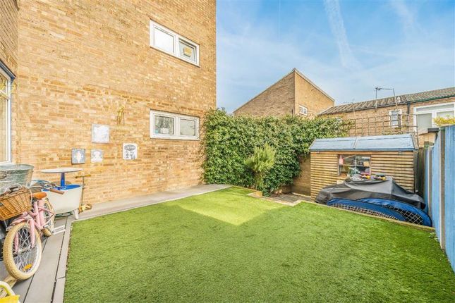 3, Cobham Close, London photo 4