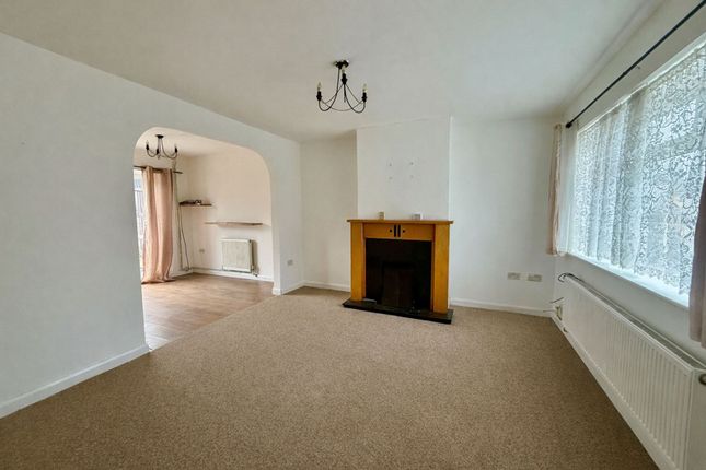 43 Colwell Avenue, Gloucester photo 2