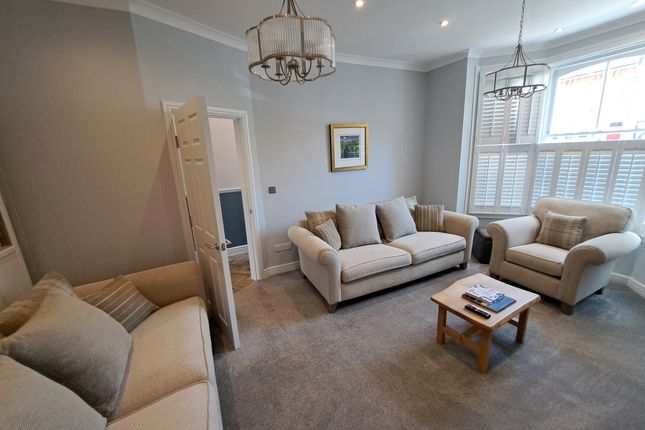 63, Palmerston Road, London photo 3