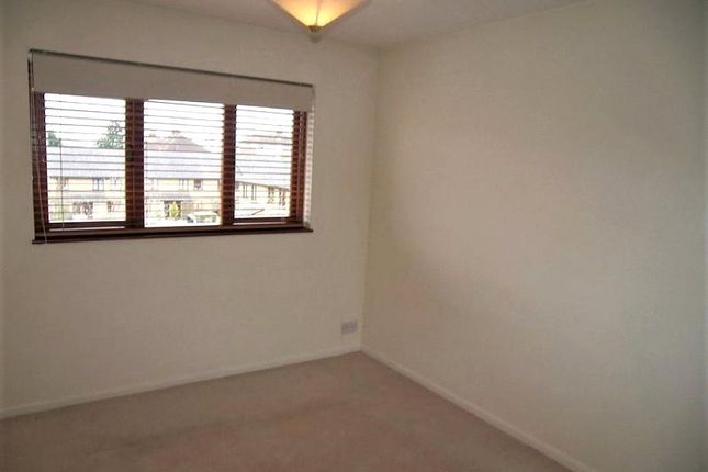 Flat to rent in Maple Gate, Loughton