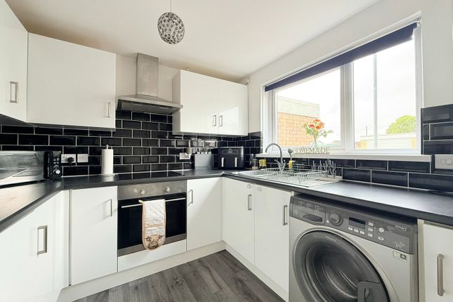 24, Richmond Green, Carlisle photo 3
