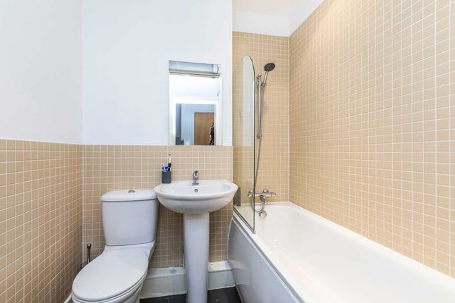 2 London Spa Court, Rosoman Street, London photo 4