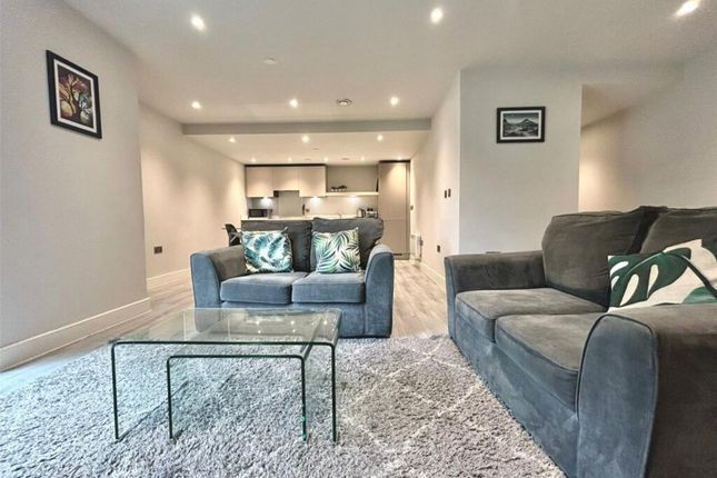 Flat Apartment 328, 169, Broad Street, Birmingham photo 4