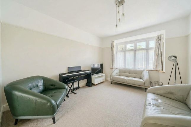 45, Minniedale, Surbiton, Minniedale, Surbiton, Surbiton photo 3