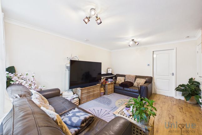 3, Knightsbridge Close, Wesham photo 3