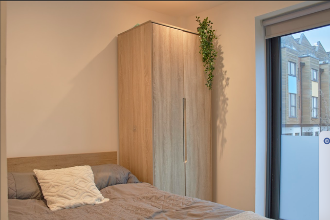 Studio flat on Room 1, 73 Paintworks, Bristol, £975/mo