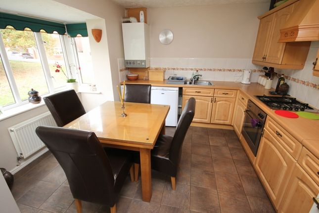 8 Shaftsbury Green, Harley Warren, Worcester photo 2