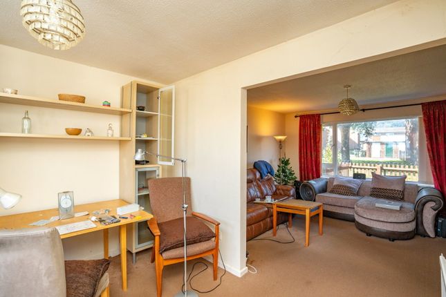 8, Clover Way, Malvern photo 4
