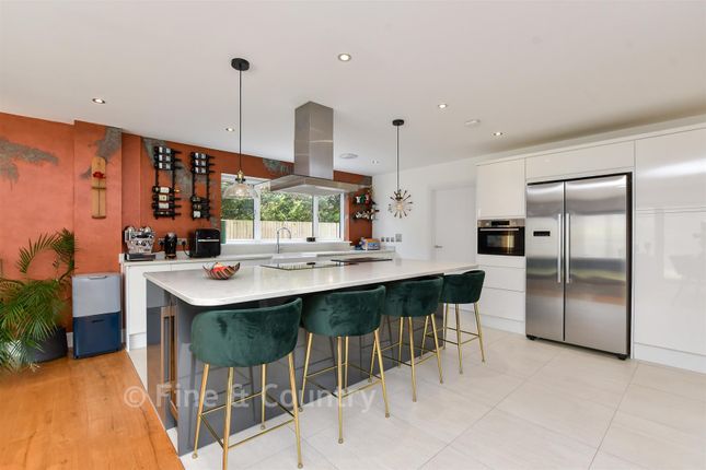 4-bed detached on 2, Elizabeth Drive, Sandwich, £800,000