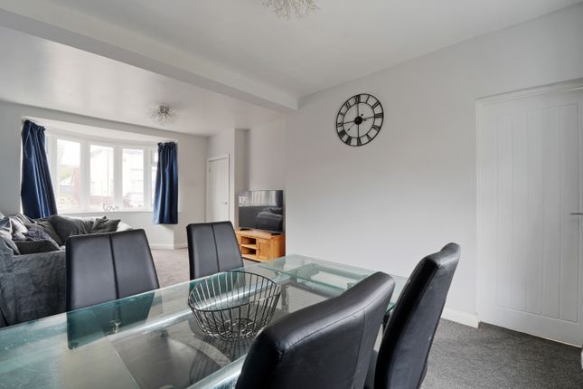 Charnock Crescent, Sheffield photo 4