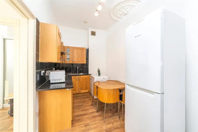 33, Fairbridge Road, London photo 4