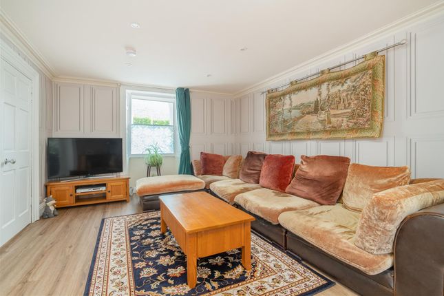 31, Castle Street, Duns photo 4