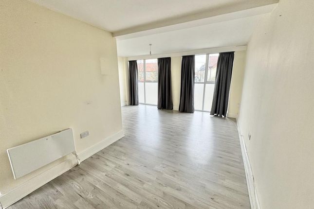3, Gardiners Court, Mansfield photo 3