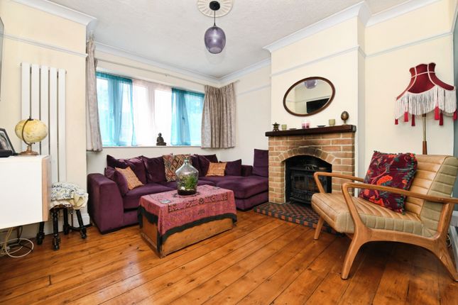 104, Panfield Lane, Essex photo 4