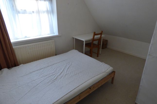 Room to rent in Thurmond Crescent, Stanmore, Winchester, Hampshire