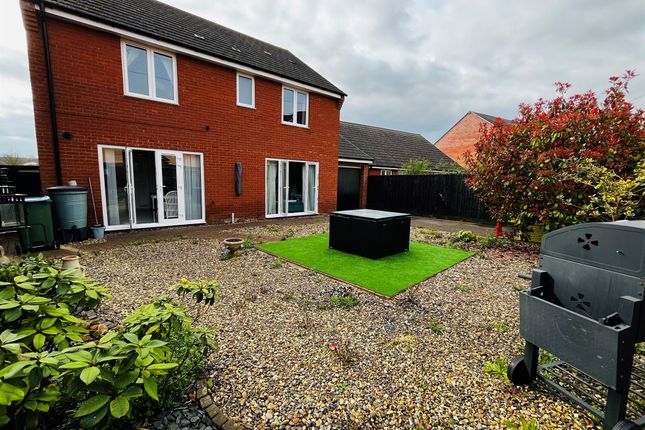 Detached house for sale in Paradise Orchard, Aylesbury