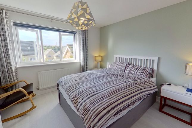 9 Low Hall Road, Leeds photo 4