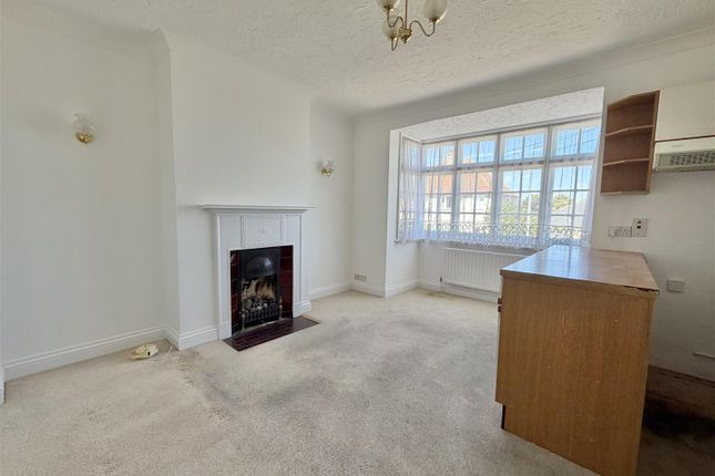 1, Branston Court, Coppins Road, Clacton-On-Sea photo 3