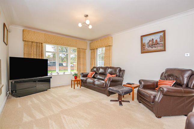 Detached bungalow for sale in Brigg Road, Messingham, Scunthorpe