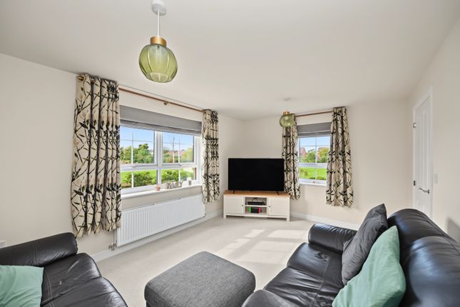 21, Vermilion Way, Rugby photo 4