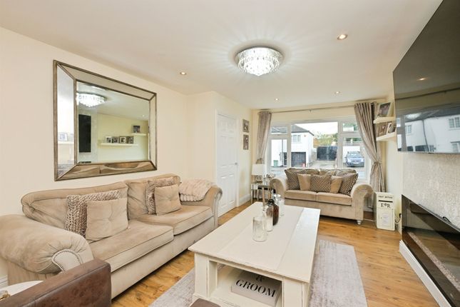 11, Macers Lane, Broxbourne photo 2