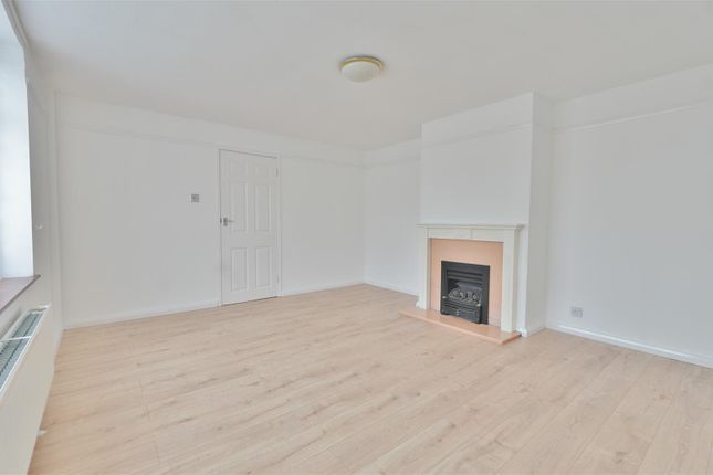 37, Wordsworth Road, Slough photo 3