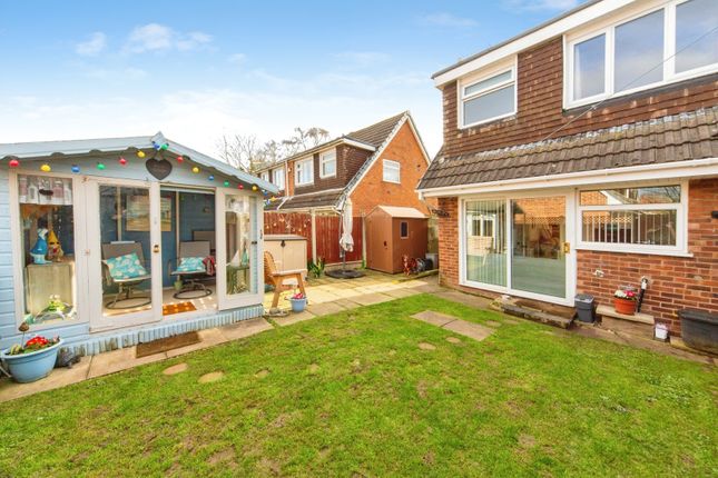 9, Pickmere Drive, Merseyside photo 3