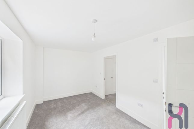 79 Tockholes Road, Darwen photo 5