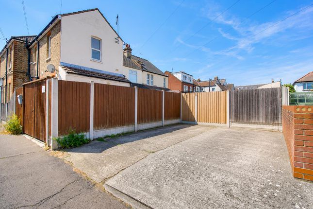 453, Westborough Road, Westcliff-on-Sea photo 3