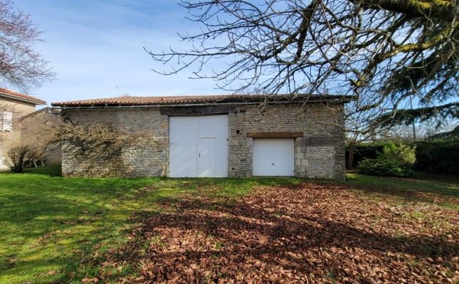 Property for sale in Champagne-Mouton, Poitou-Charentes, 16350, France