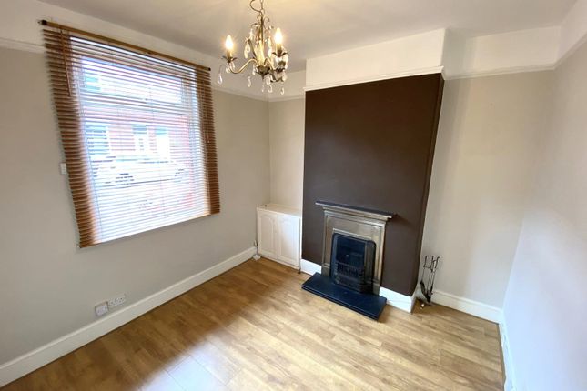 15, Chiswick Road, Didsbury photo 4