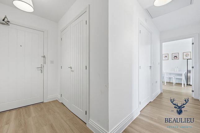 13, George Wicks Way, Chelmsford photo 2