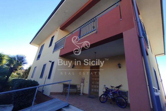 Thumbnail Villa for sale in Mascalucia, Sicily, Italy