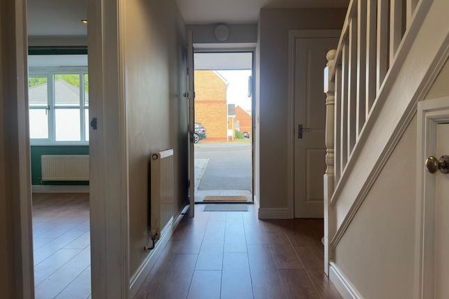 41 Ger Y Nant, Swansea photo 4