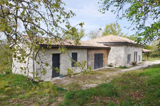 Country house for sale in Agen, Lot Et Garonne, 47000