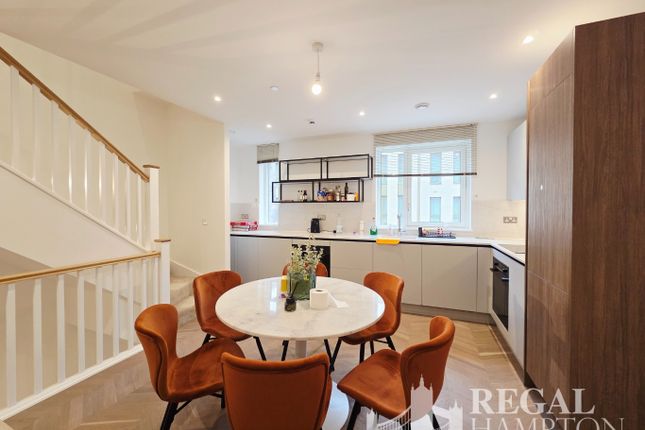 9, Baldwin Lane, London photo 3