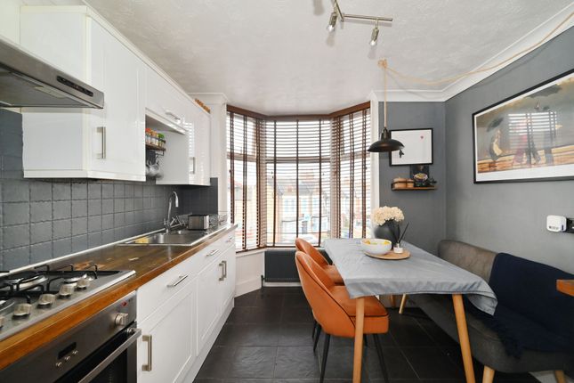 Flat 1, 34-36 Oxford Street, Whitstable photo 4